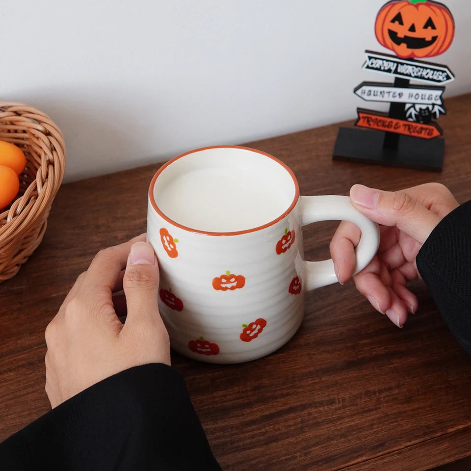 1Pc Halloween Ceramic Mug, Circle Pattern Coffee Cup, Exquisite Pumpkin, Bat Pattern Small Capacity Coffee Espresso Cup, Suitable for Home Decoration Drinkware, Halloween Party Cold Drink Cup, Breakfast Yogurt Oatmeal Cup, Afternoon Tea Tea Cup, Gift Gift