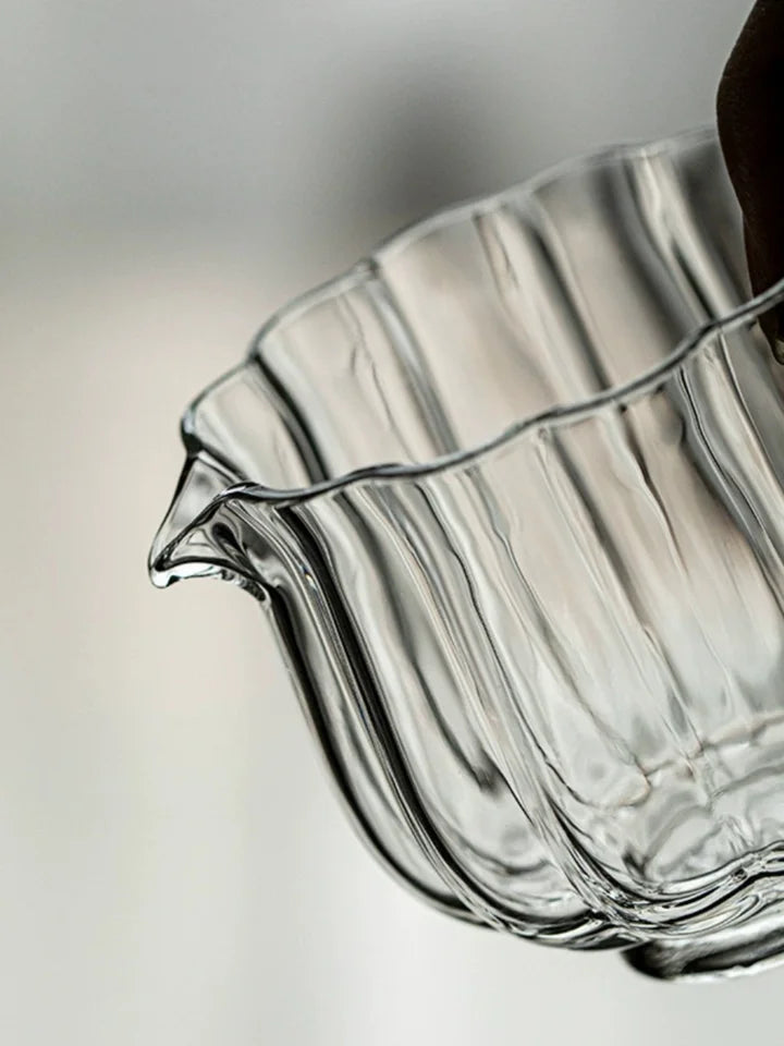 Small Size Heat Resistant Glass Public Cup Zen Lotus Design Tea Sea Accories Gongfu Tea Brewing Tool Transparent Design